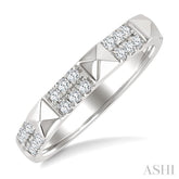 1/4 Ctw Pyramid Accent Round Cut Diamond Fashion Ring in 10K White Gold