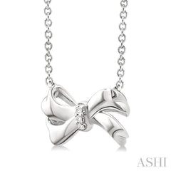 1/50 Ctw Bow Round Cut Diamond Fashion Pendant With Chain in Sterling Silver