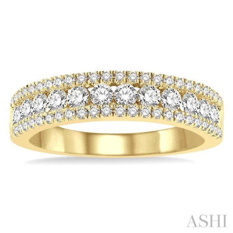 1 Ctw Channel Round Cut Diamond Wedding Band in 14K Yellow Gold