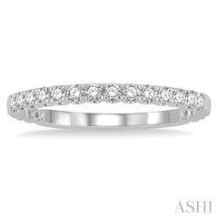 1/4 Ctw Lattice Round Cut Diamond Wedding Band in Platinum