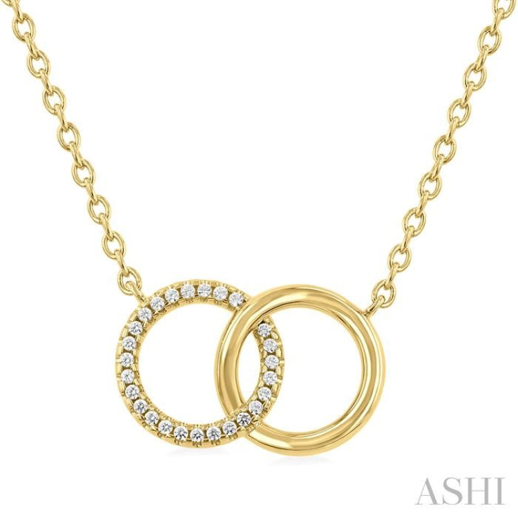 1/10 Ctw Interlocked Circle Round Cut Diamond Fashion Petite Pendant With Chain in 10K Yellow Gold