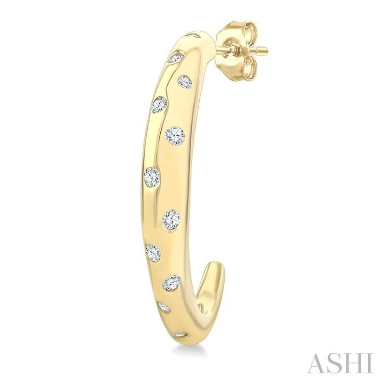 1/5 Ctw Round Cut Diamond Mosaic Half Hoop Earrings in 10K Yellow Gold