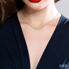1 Ctw Round Cut Diamond Illusion Necklace in 10K Yellow Gold