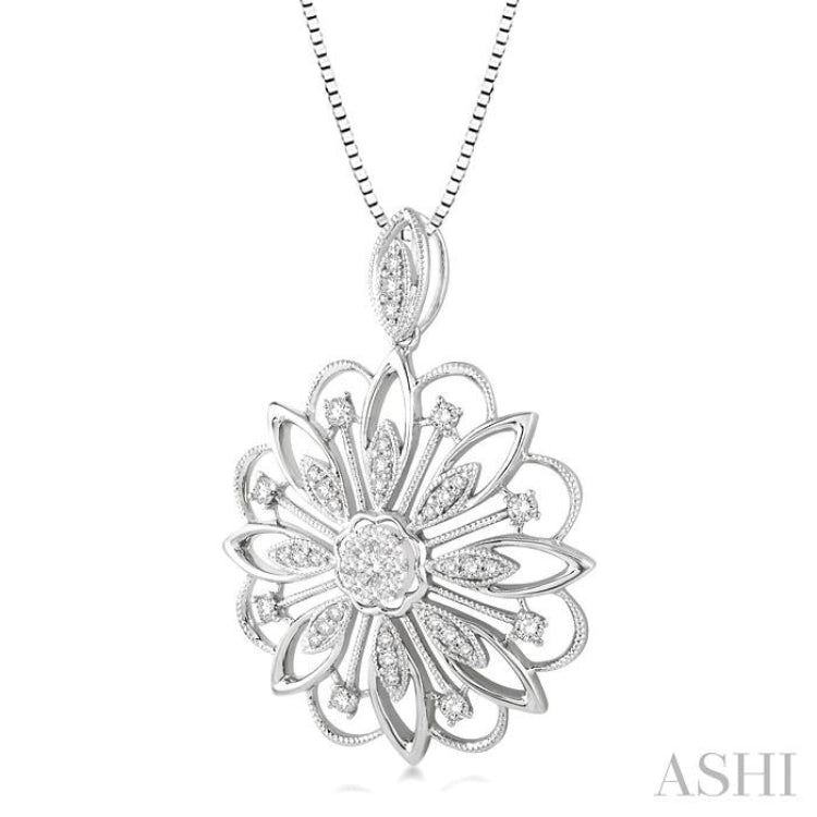 1/3 Ctw Floral Lattice Lovebright Round Cut Diamond Pendant With Chain in 14K White Gold