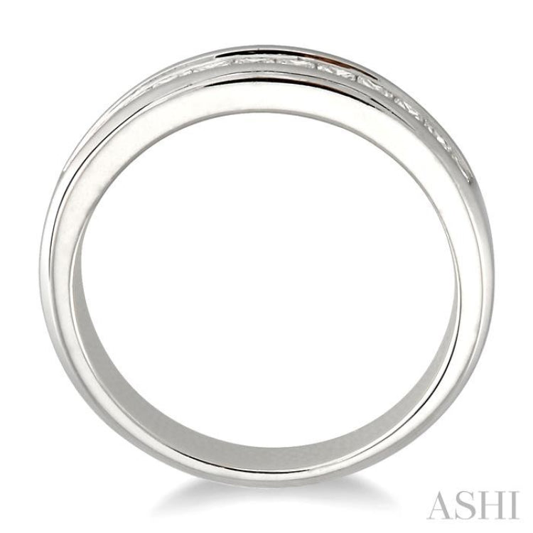 1 Ctw Princess Cut Diamond Wedding Band in 14K White Gold