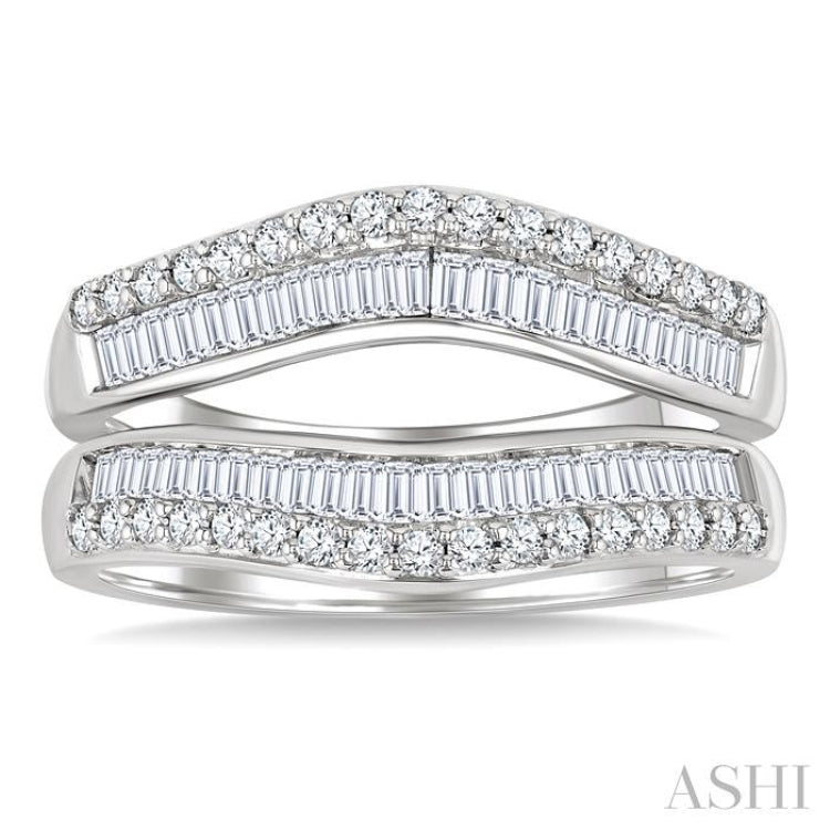 1 1/10 Ctw Baguette and Round Cut Diamond Insert Ring in 14K White Gold