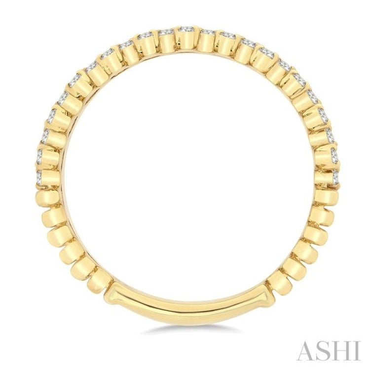 1/5 Ctw Circular Link Round Cut Diamond Fashion Band in 10K Yellow Gold