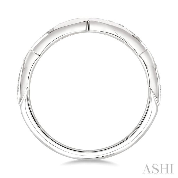 1/10 Ctw Marquise Carved Link Top Round Cut Diamond Stackable Wedding Band in 14K White Gold