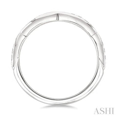 1/10 Ctw Marquise Carved Link Top Round Cut Diamond Stackable Wedding Band in 14K White Gold