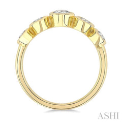1 Ctw 5-Stone Bezel Set Oval Cut Diamond Fashion Band in 14K Yellow Gold