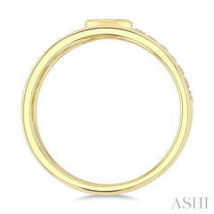 1/2 Ctw Split Twin Band Emerald and Round Cut Diamond Fashion Ring in 14K Yellow Gold