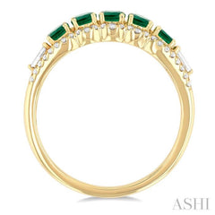 3.1 MM Round Emerald and 1/4 Ctw Baguette and Round Cut Diamond 5-Stone Precious Ring in 14K Yellow Gold