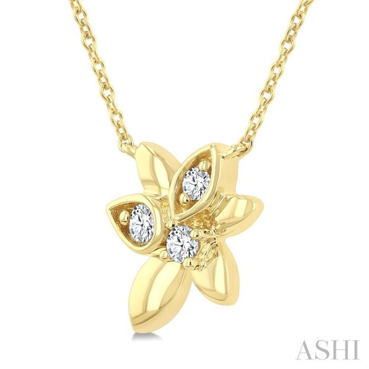 1/6 Ctw Starlit Petals Round Cut Diamond Fashion Pendant With Chain in 10K Yellow Gold