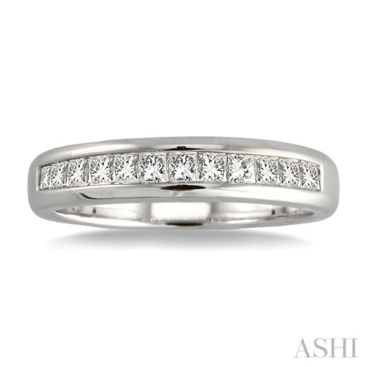 1/4 Ctw Princess Cut Diamond Wedding Band in 14K White Gold