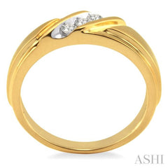 1/8 Ctw Round Cut Diamond Men's Ring in 14K Yellow Gold