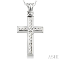 1/4 Ctw Round Cut Diamond Cross Pendant in 14K White Gold with Chain