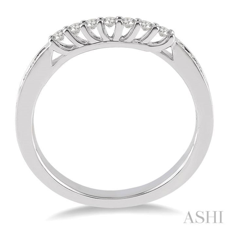 3/8 Ctw Round Cut Diamond Wedding Band in 14K White Gold