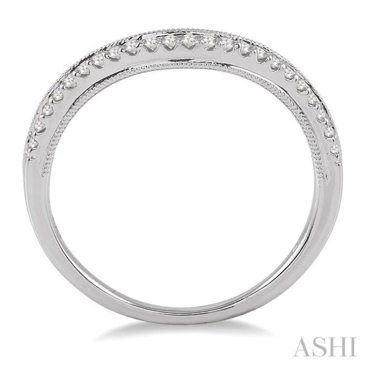 1/6 Ctw Round Cut Diamond Wedding Band in 14K White Gold