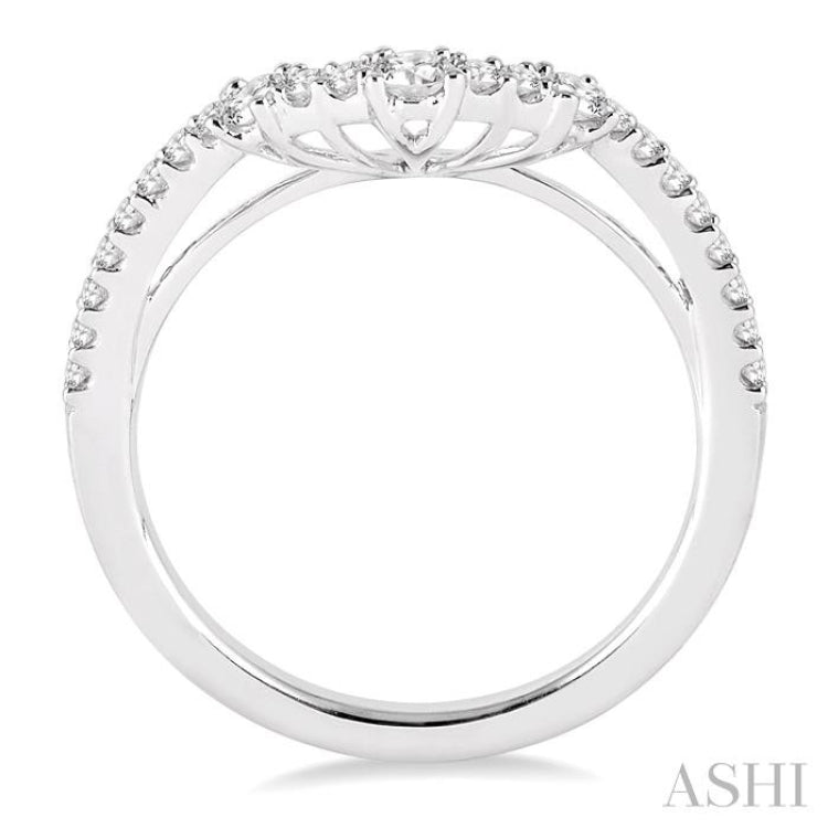 1/3 Ctw Round Cut Diamond Wedding Band in 14K White Gold