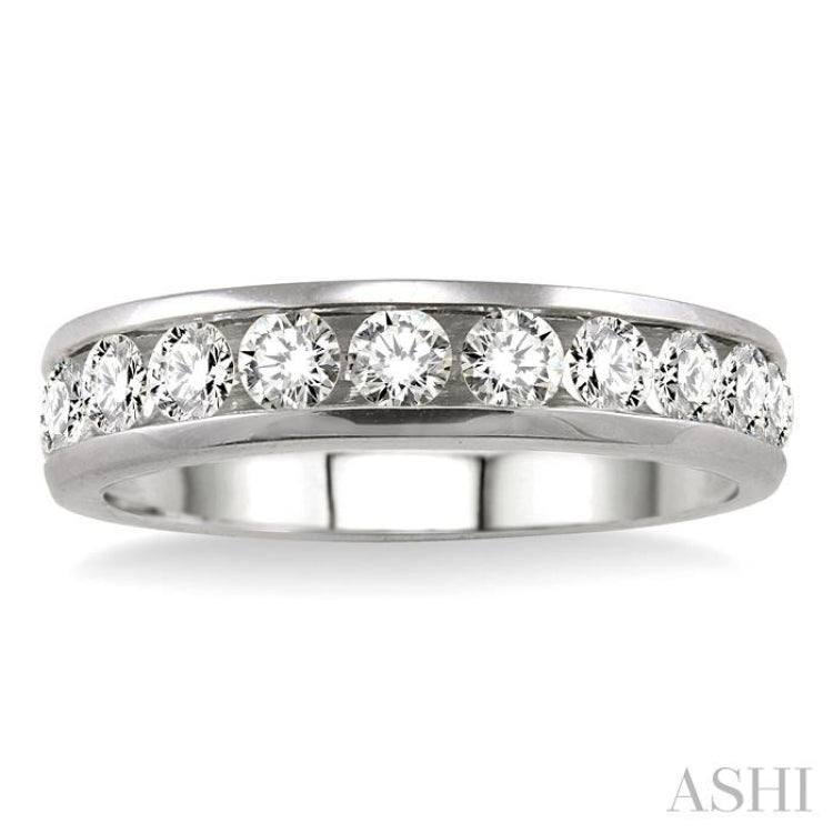 1 Ctw Round Cut Diamond Wedding Band in 14K White Gold