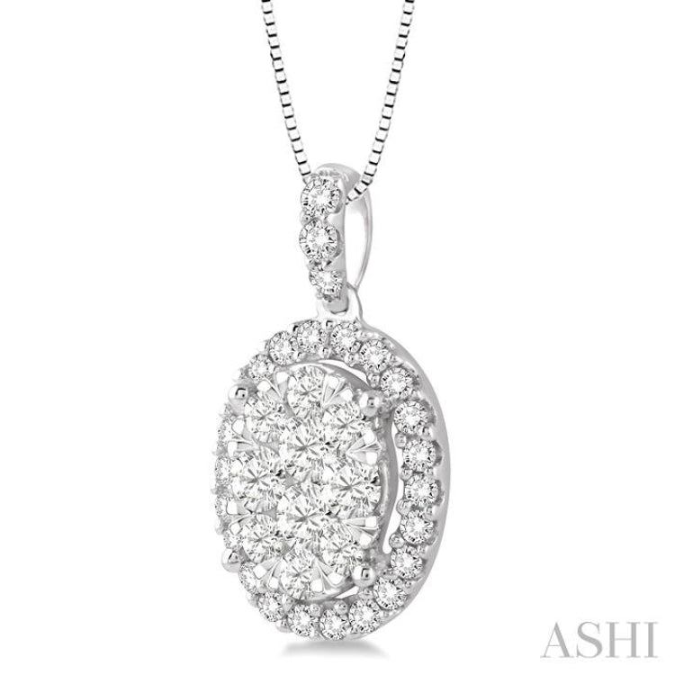 1 Ctw Oval Shape Diamond Lovebright Pendant in 14K White Gold with Chain