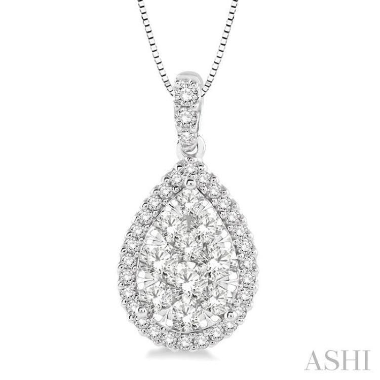 3/4 Ctw Pear Shape Diamond Lovebright Pendant in 14K White Gold with Chain