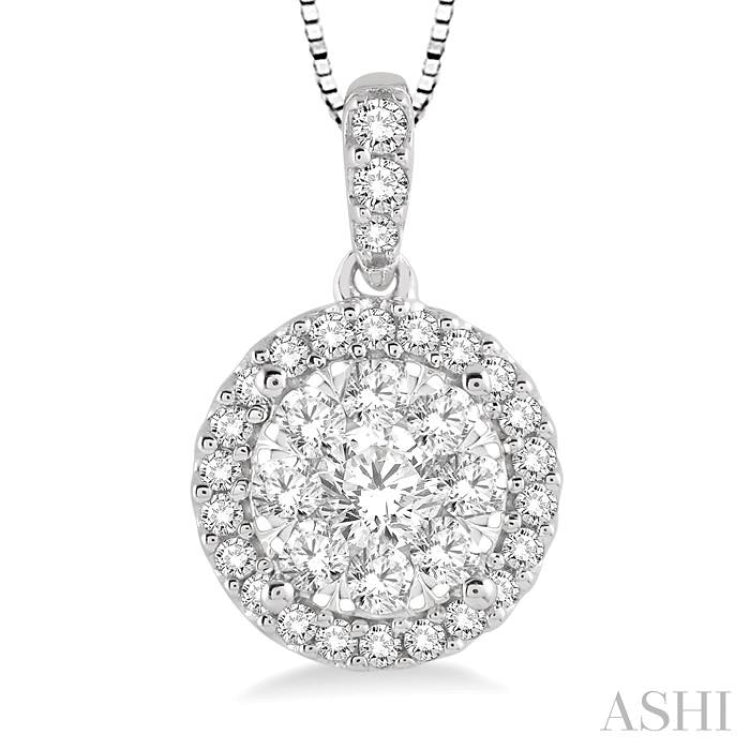 1/3 Ctw Round Cut Diamond Lovebright Pendant in 14K White Gold with Chain