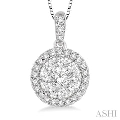 1/3 Ctw Round Cut Diamond Lovebright Pendant in 14K White Gold with Chain