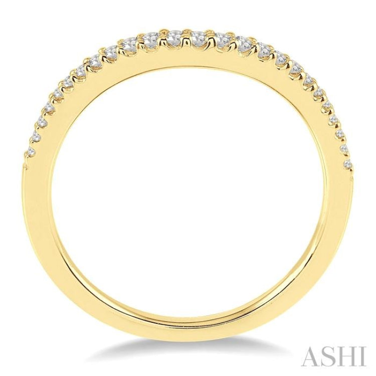 1/6 Ctw Round Cut Diamond Wedding Band in 14K Yellow Gold