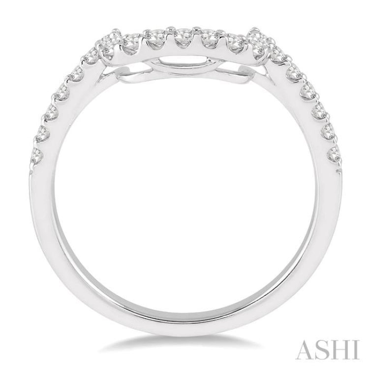 1/3 Ctw Round Cut Diamond Wedding Band in 14K White Gold