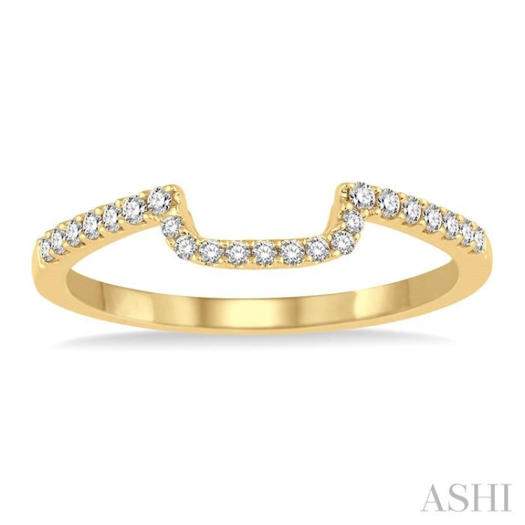 1/5 Ctw Round Cut Diamond Wedding Band in 14K Yellow Gold