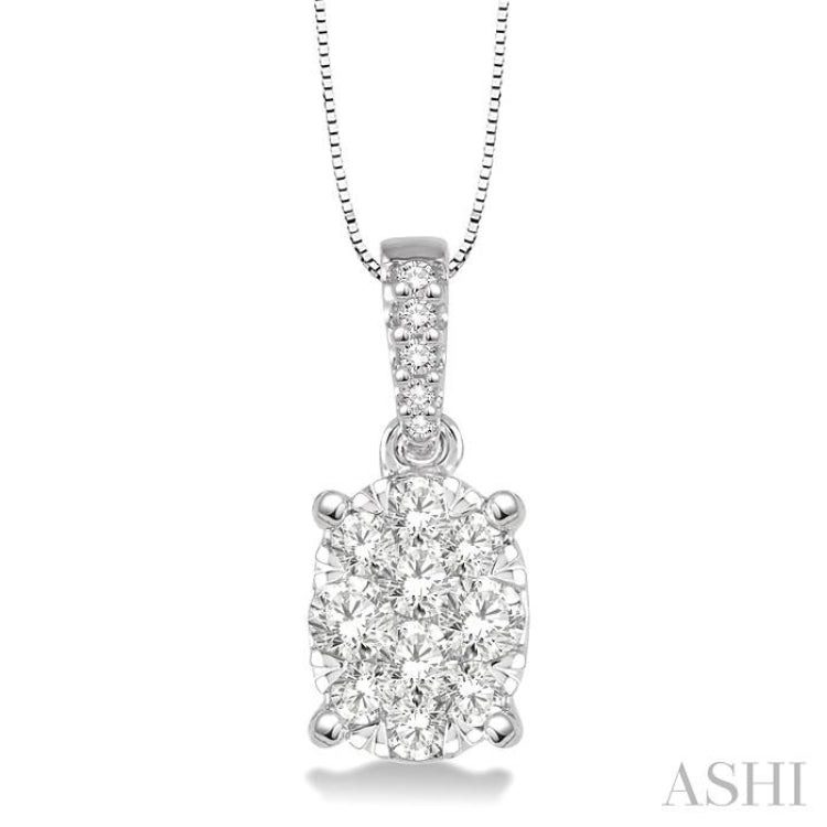 1/3 Ctw Oval Shape Diamond Lovebright Pendant in 14K White Gold with Chain