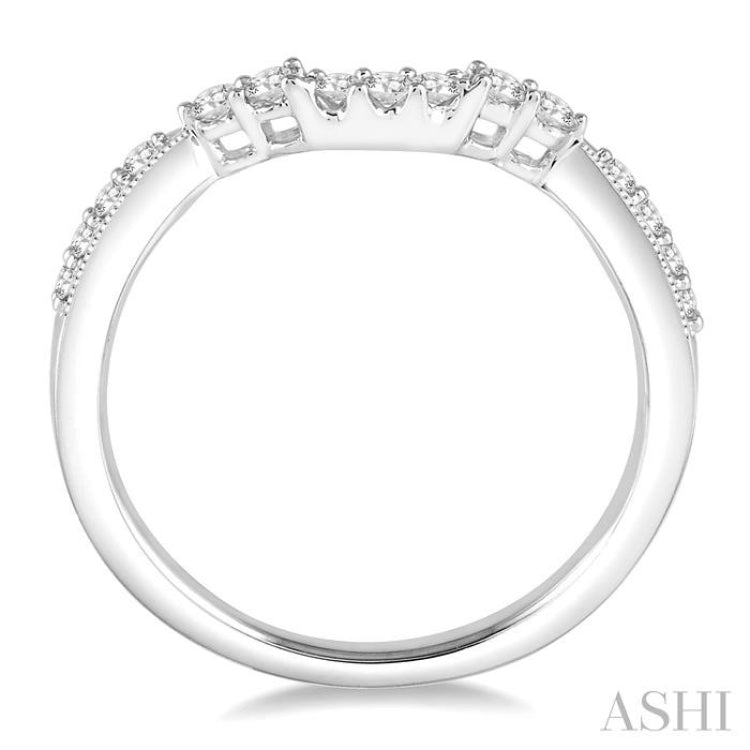 1/5 Ctw Round Cut Diamond Wedding Band in 14K White Gold