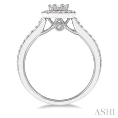 5/8 Ctw Round Cut and Baguette Diamond Ring in 14K White Gold