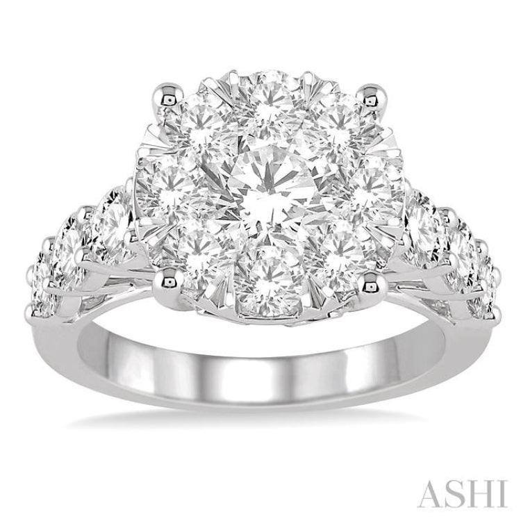 2 Ctw Round Diamond Lovebright Ring in 14K White Gold