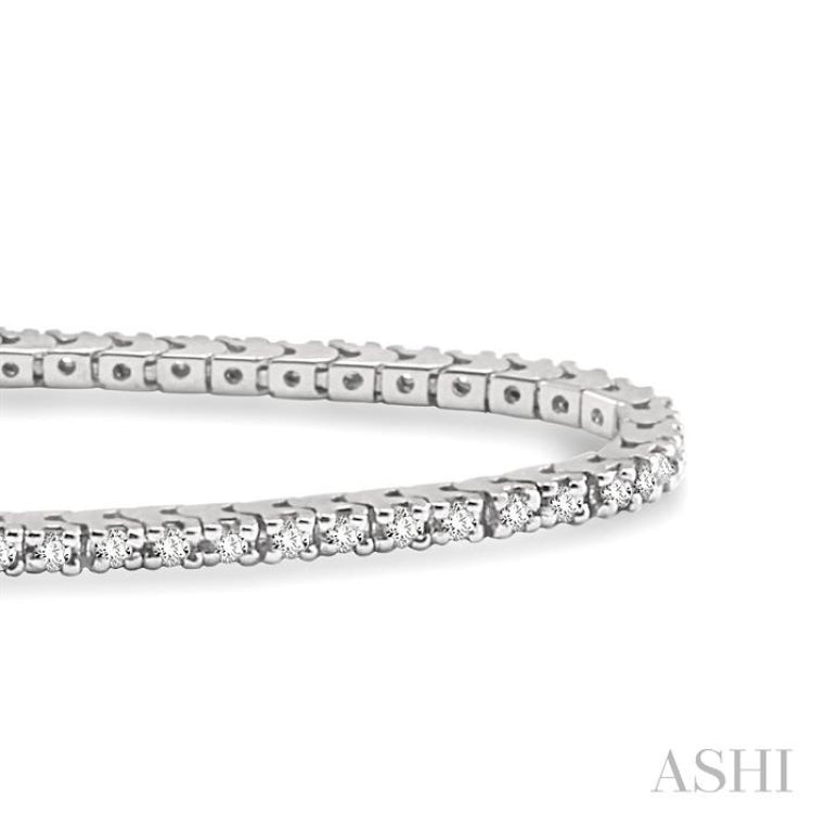 1 Ctw Square Shape Round Cut Diamond Tennis Bracelet in 14K White Gold