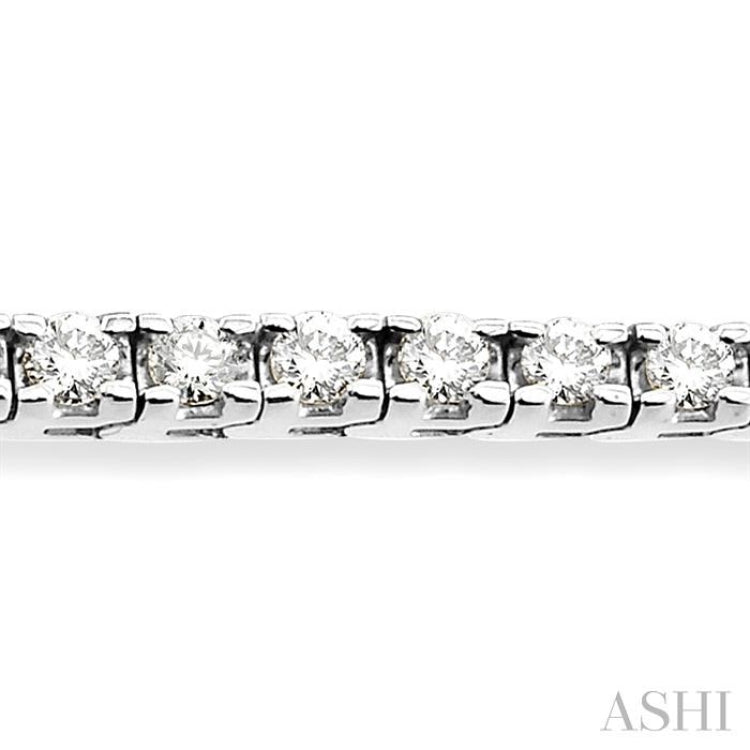 3 Ctw Square Shape Round Cut Diamond Tennis Bracelet in 14K White gold