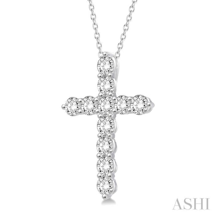 2 Ctw Round Cut Diamond Cross Pendant in 14K White Gold with Chain