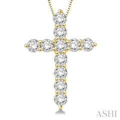 3/4 Ctw Round Cut Diamond Cross Pendant in 14K Yellow Gold with Chain