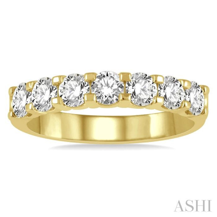 1 Ctw Round Cut 7 Stone Diamond Wedding Band in 14K Yellow Gold