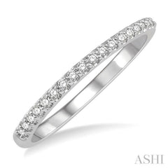 1/6 ctw Round Cut Diamond Wedding Band in 14K White Gold