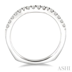 1/3 Ctw Round Cut Diamond Wedding Band in 14K White Gold