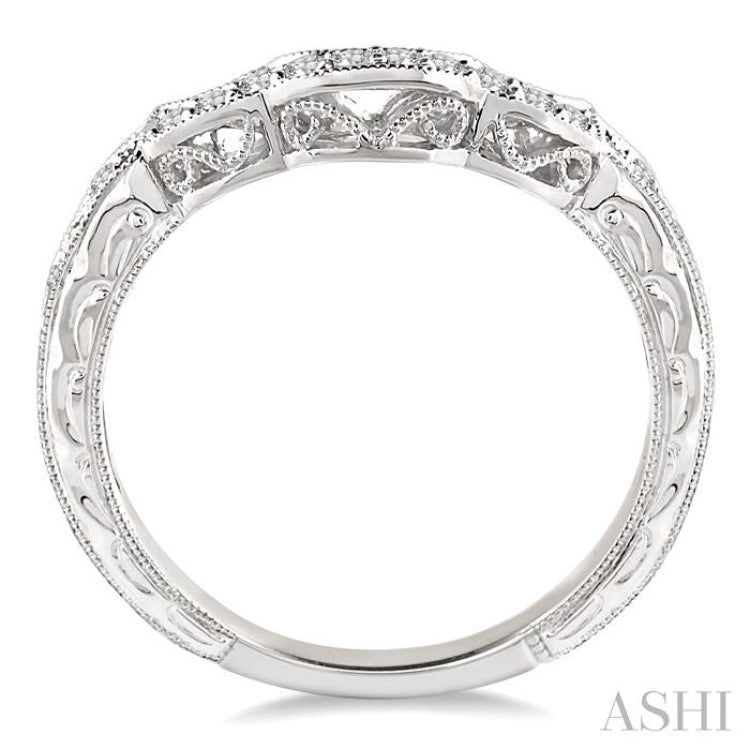 1/6 Ctw Round Cut Diamond Wedding Band in 14K White Gold