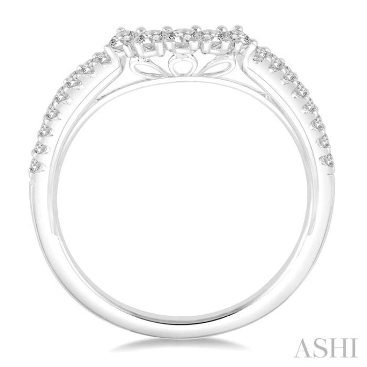 1/3 Ctw Round Diamond Wedding Band in 14K White Gold