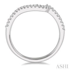 1/6 Ctw Crescent Shape Center Round Cut Diamond Wedding Band in 14K White Gold