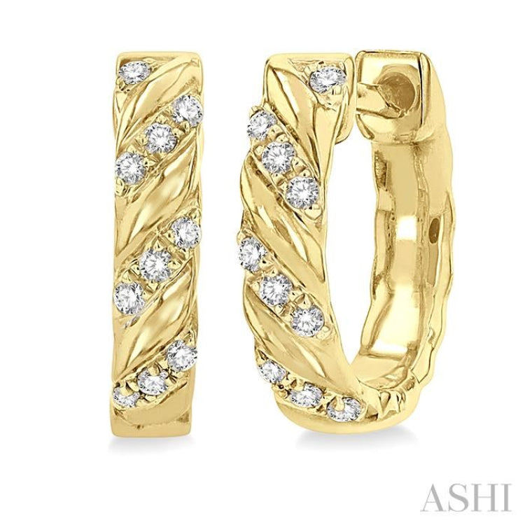 1/10 Ctw Half Twirl Round Cut Diamond Huggie Petite Earrings in 10K Yellow Gold