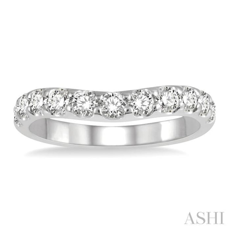 3/4 Ctw Arched Center Round Cut Diamond Wedding Band in 14K White Gold