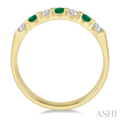 1/4 ctw Round Cut Diamond and 2.6MM Emerald Precious Wedding Band in 14K Yellow Gold