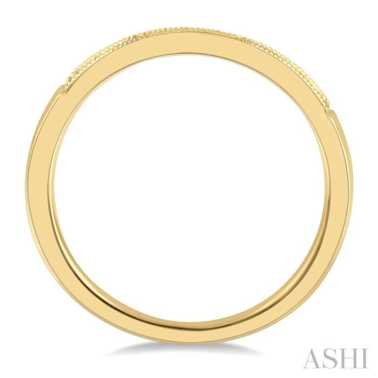 1/10 Ctw Arched Round Cut Diamond Wedding Band in 14K Yellow Gold