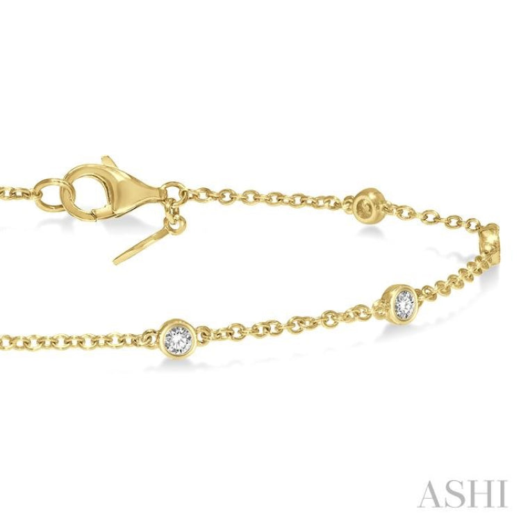 1/4 Ctw Circular Mount Round Cut Diamond Station Bracelet in 14K Yellow Gold